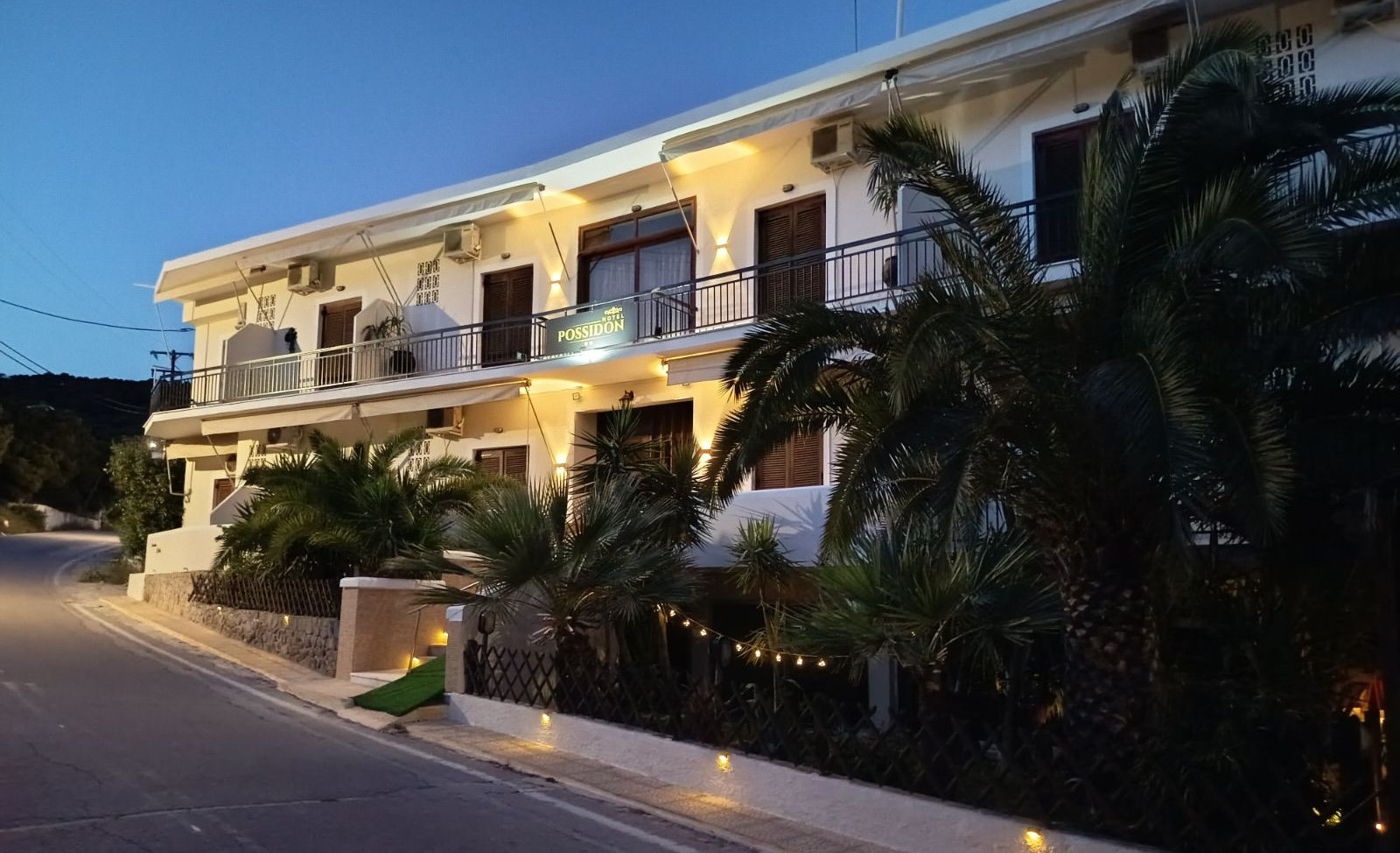 Hotel y espacios exteriores - Hotel Possidon