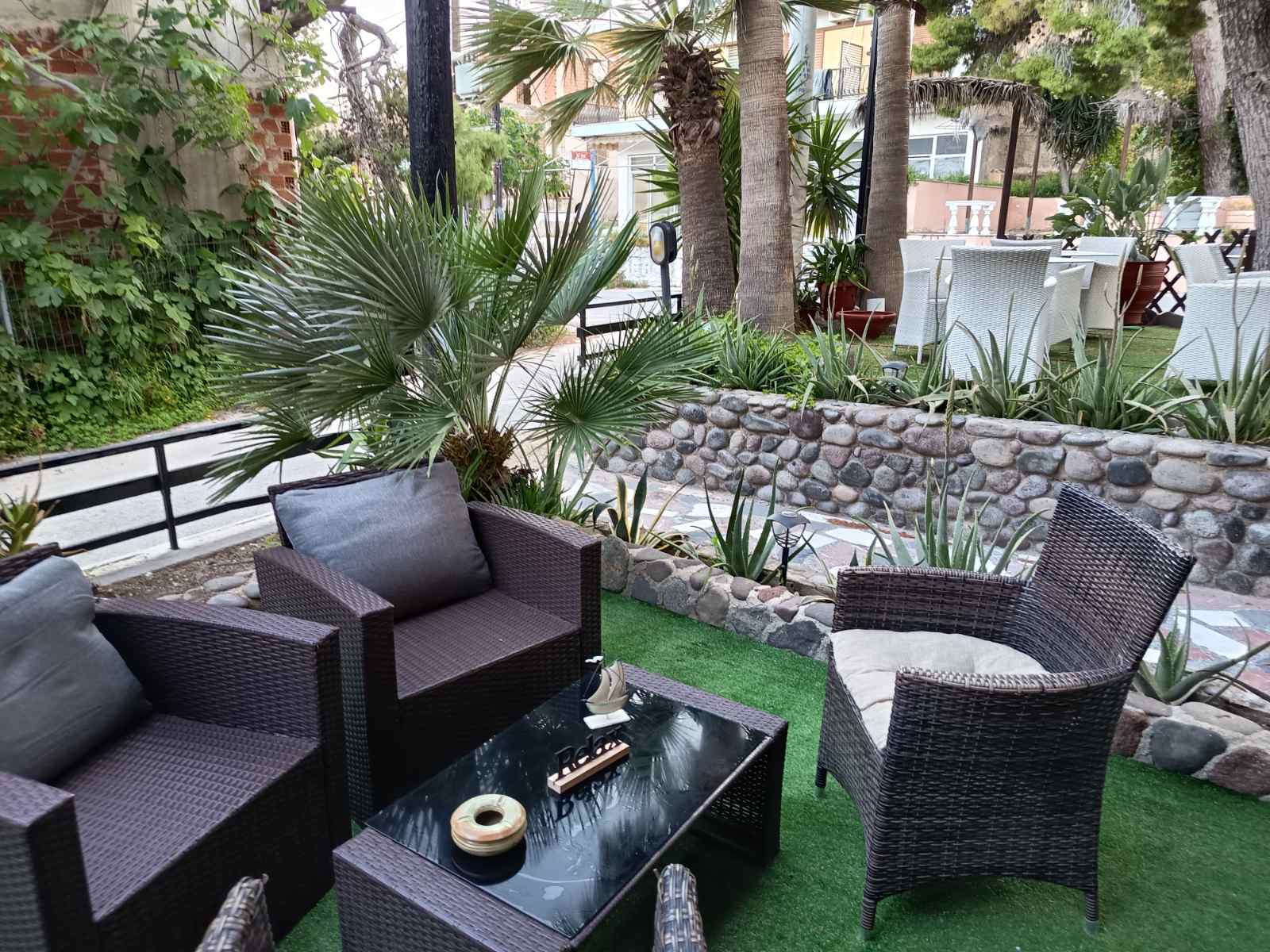 Cafe, bar y zona de desayuno - Hotel Possidon