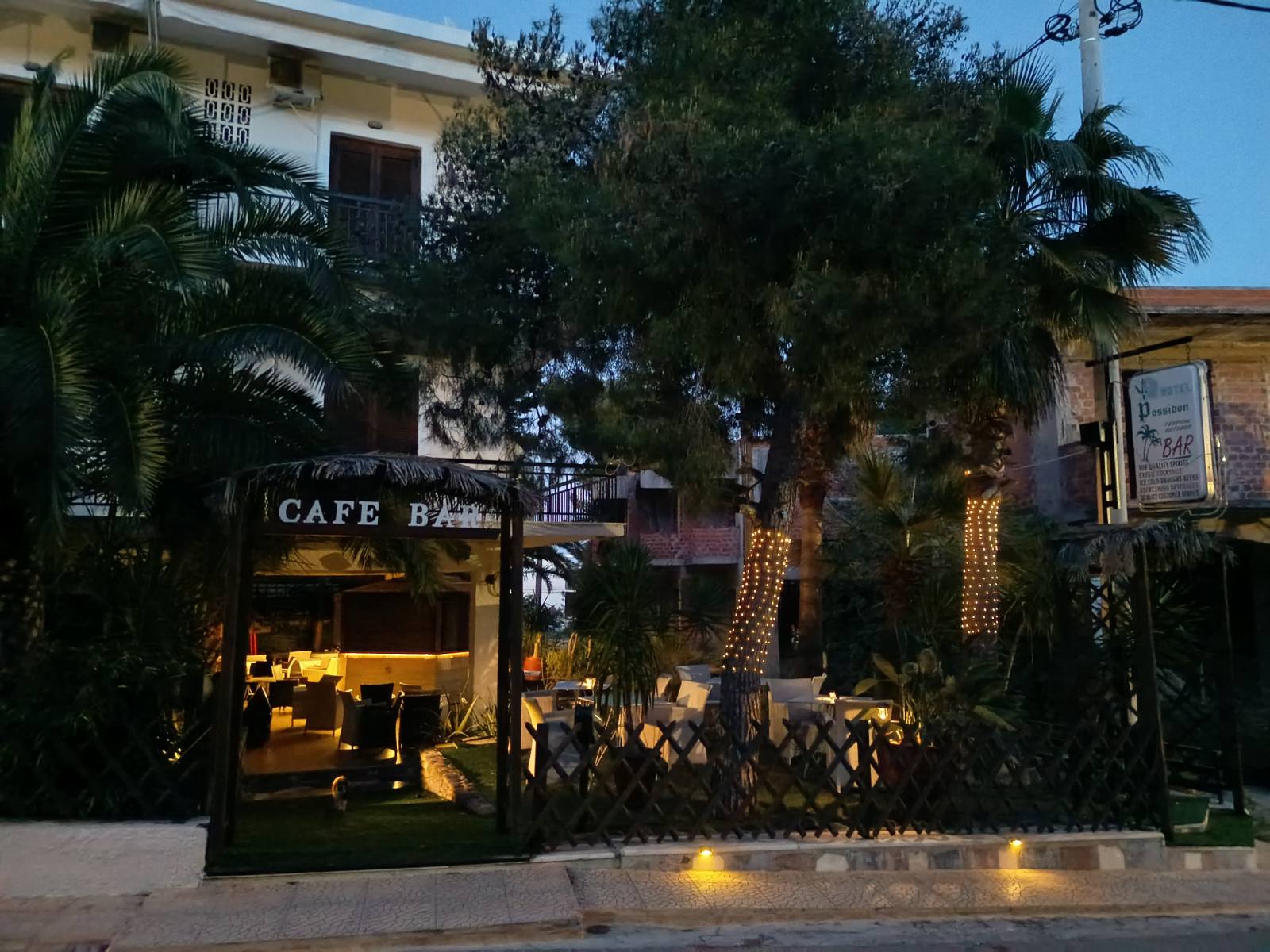 Hotel y espacios exteriores - Hotel Possidon